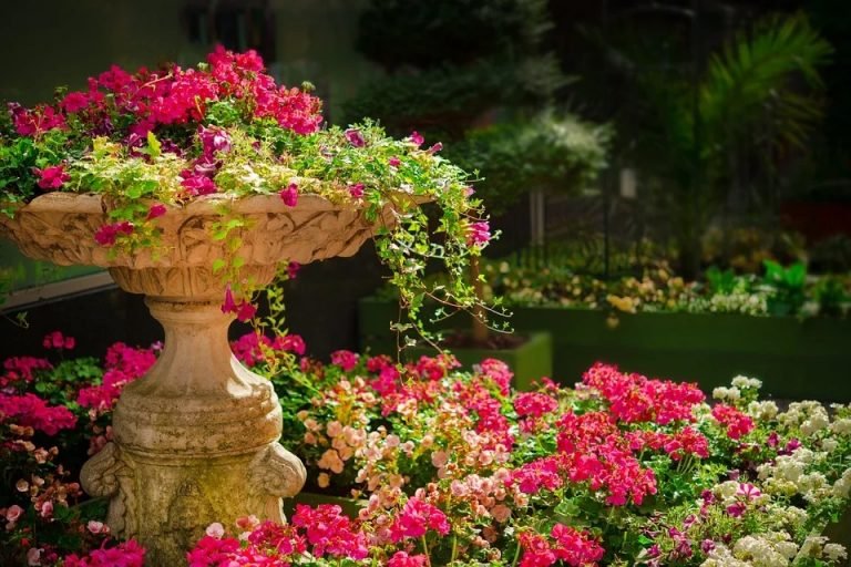Décoration de jardin : 5 astuces pour l&rsquo;enjoliver